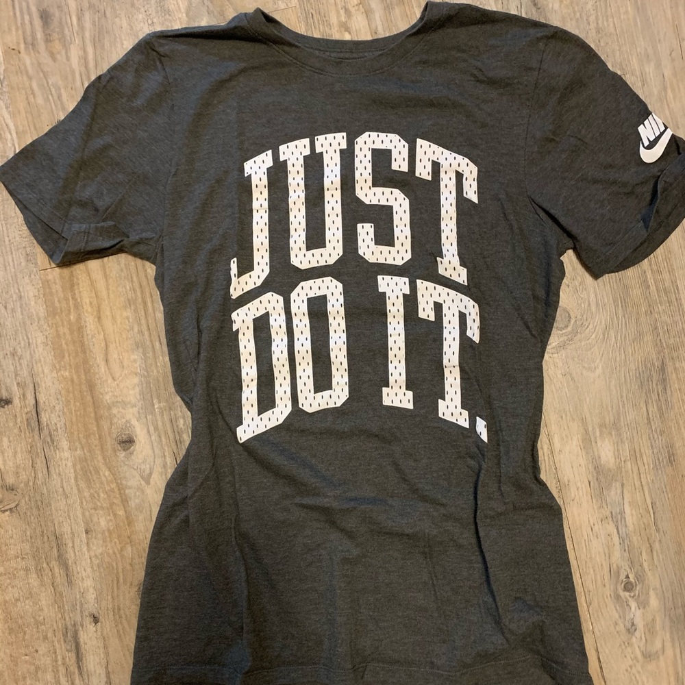 Women’s T-shirt